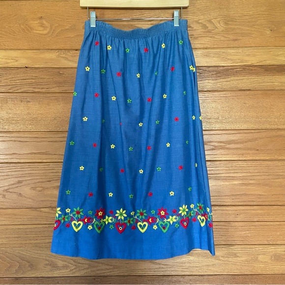 Vintage 70s 80s heart floral embroidered chambray midi skirt - Picture 5 of 7
